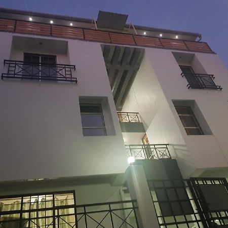 Rockski Boutique Bed & Breakfast 실롱 외부 사진