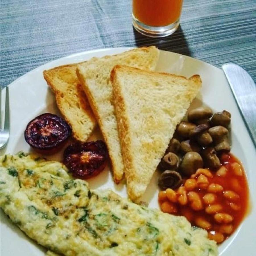 Rockski Boutique Bed & Breakfast 실롱 외부 사진