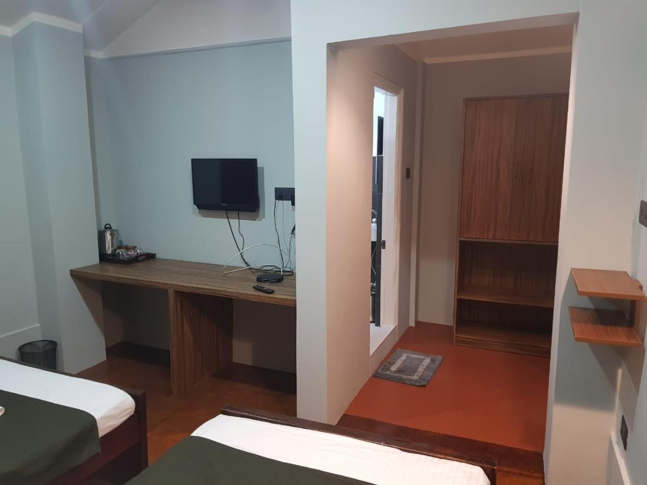 Rockski Boutique Bed & Breakfast 실롱 외부 사진