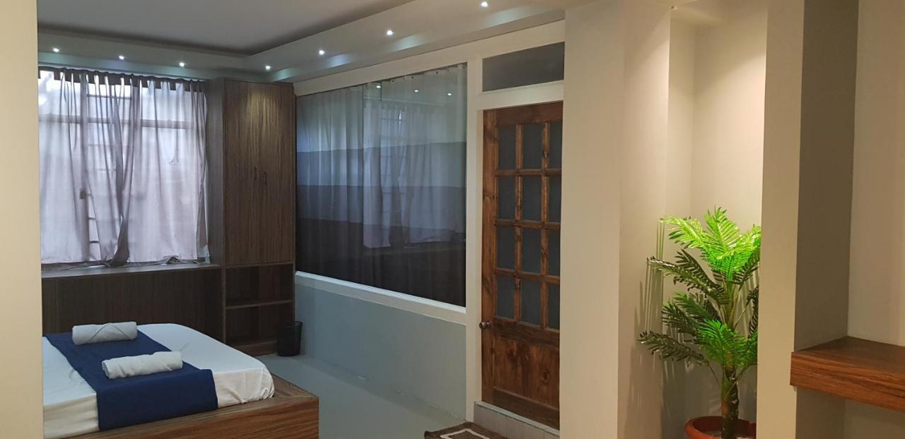 Rockski Boutique Bed & Breakfast 실롱 외부 사진