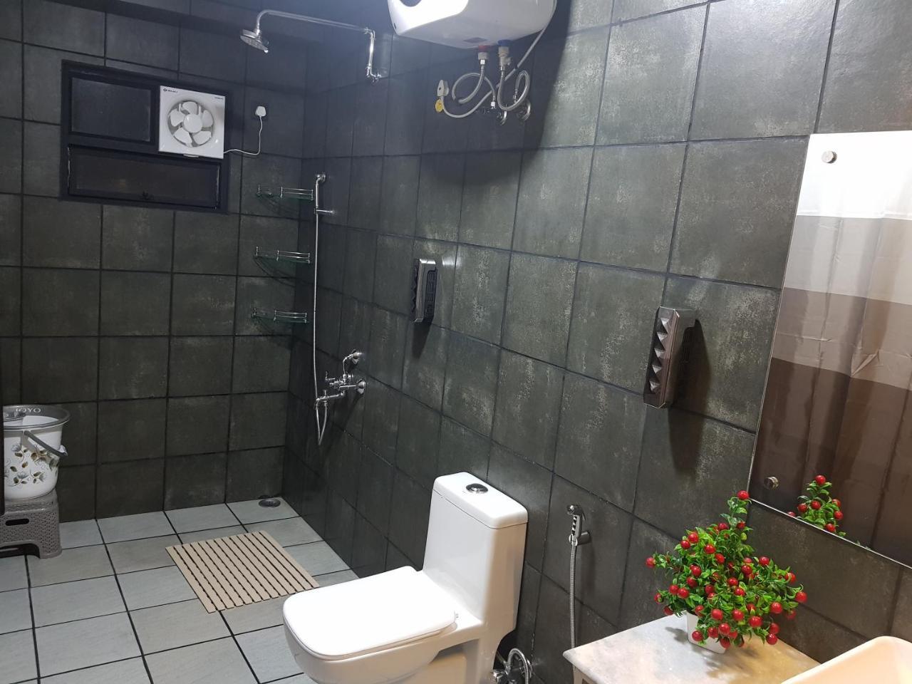 Rockski Boutique Bed & Breakfast 실롱 외부 사진